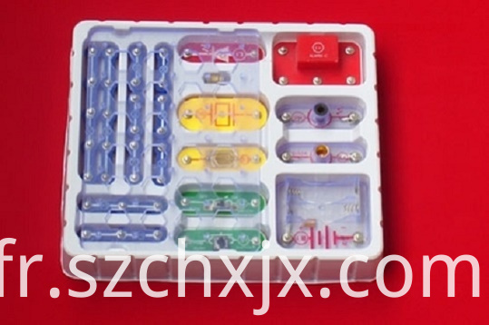 Moulage et échantillons Molding and Samples